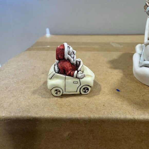 Harmony Kingdom No Charge 2018 Santa in Electric Tesla Car in Space UK Made SGN - Picture 11 of 15